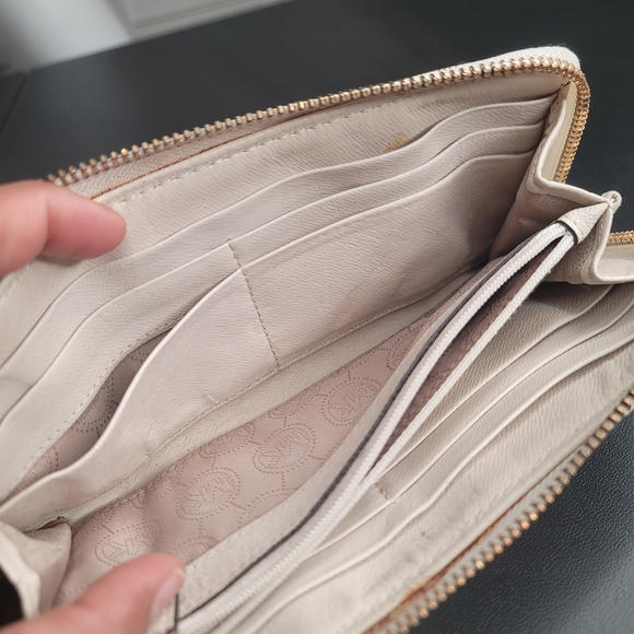 Michael Kors Tan and Beige Wristlet Long Wallet - Picture 6 of 13